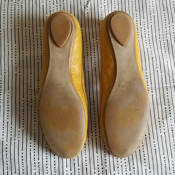 Nine West Flats - Picture 4 of 4